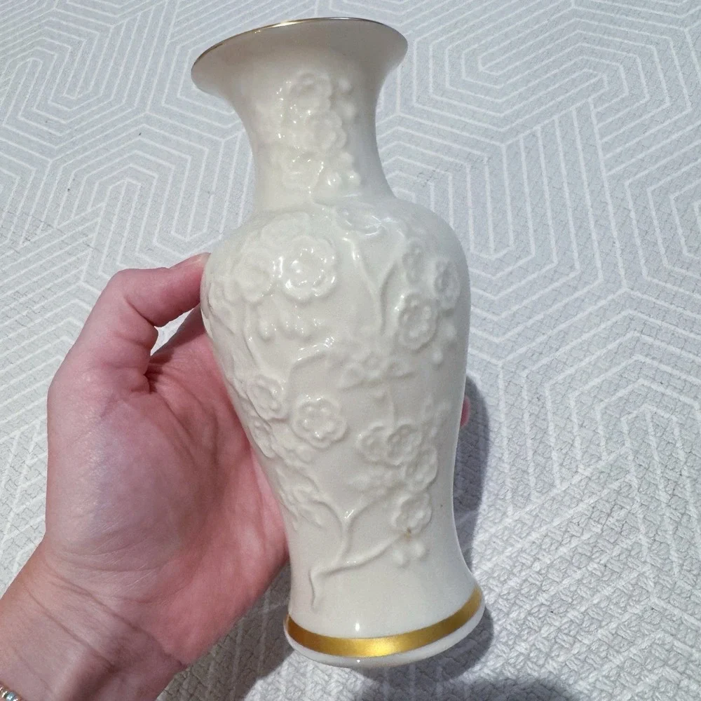 Lenox 24k Gold‎ Trim Ming Blossom Collection Rose Porcelain Bud Vase USA Vintage